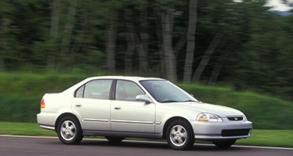 5-dörrar Hatchback 1995-1997